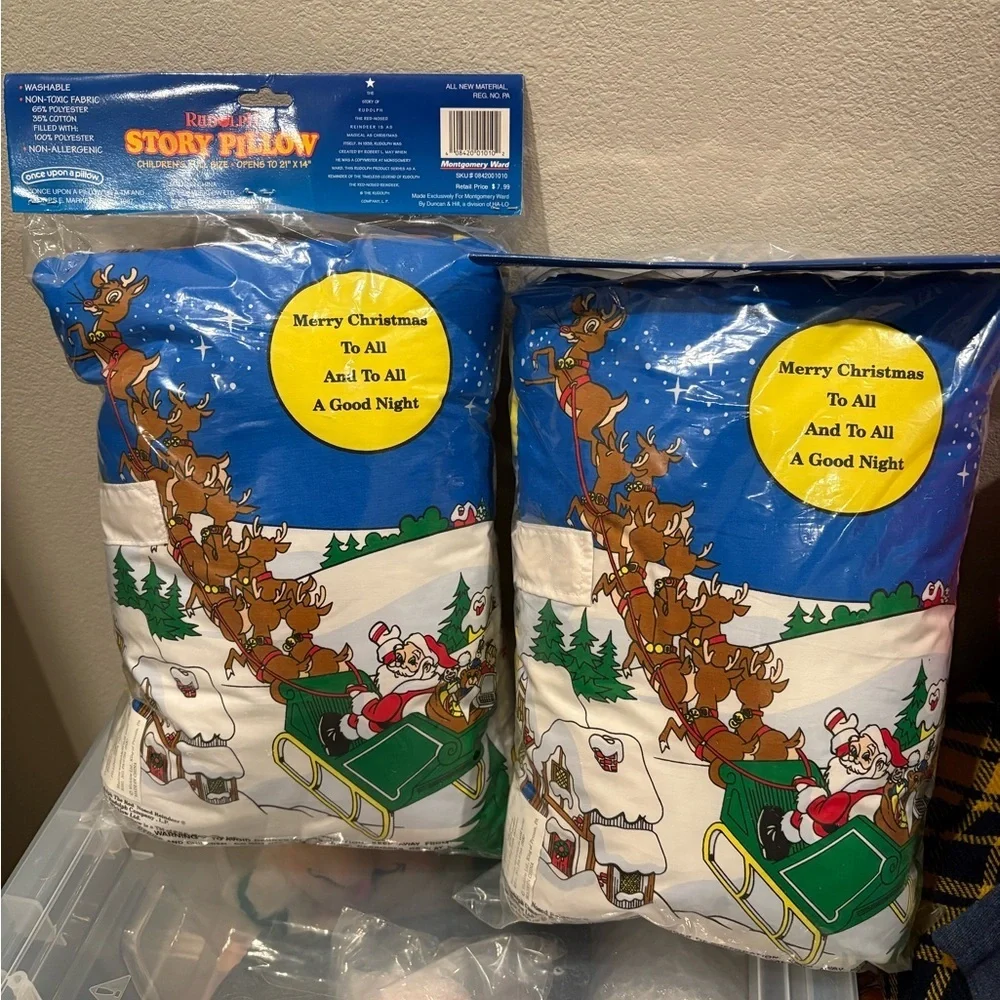 Vintage 1996 Wicklow Co. Rudolph The Red-Nosed Reindeer Story Pillows New Sealed